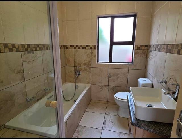 3 BEDROOM PROPERTY TO RENT IN MEYERTON CENTRAL